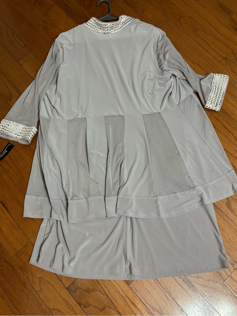 R&M Richards Women’s Champagne Mother of the Bride/Groom 2 Set Dress Size 18 - Picture 3 of 12
